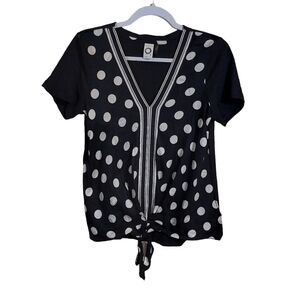 AKEMI + KIN LADIES SHORT SLEEVE FRONT TIE POLKA DOT TOP- S